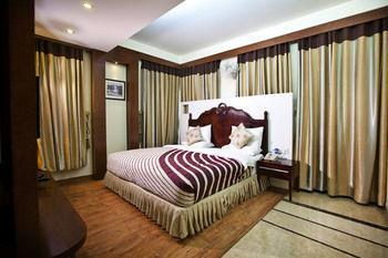 Oyo Premium Pitampura Otel Yeni Delhi Dış mekan fotoğraf